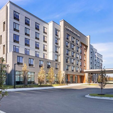 Hampton Inn & Suites Chicago Medical District Uic ภายนอก รูปภาพ