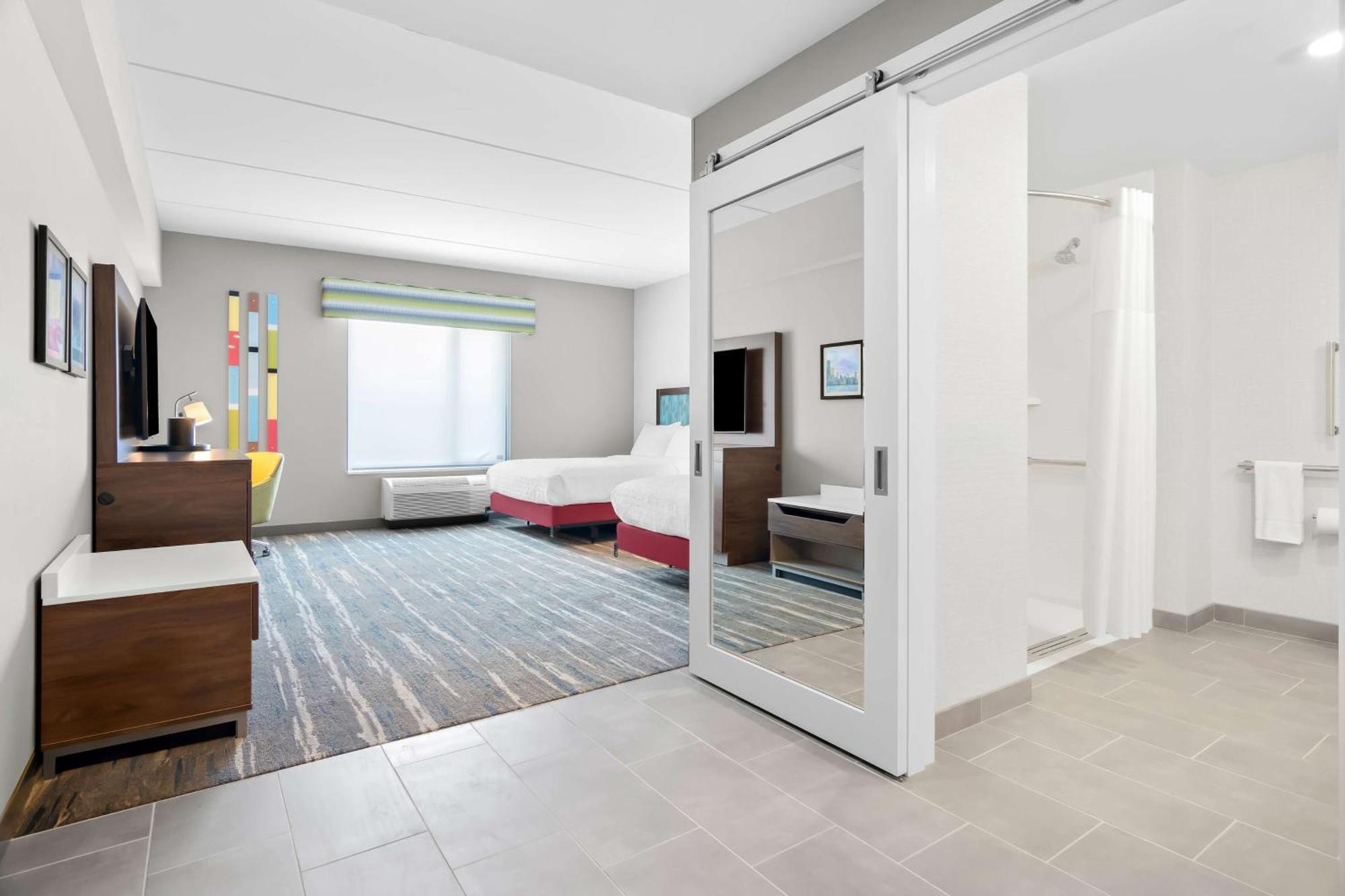 Hampton Inn & Suites Chicago Medical District Uic ภายนอก รูปภาพ