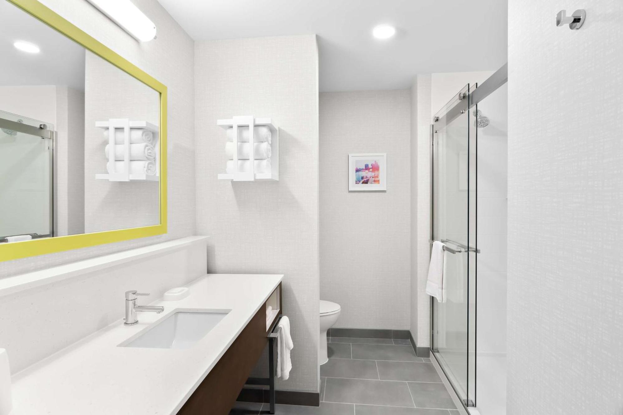 Hampton Inn & Suites Chicago Medical District Uic ภายนอก รูปภาพ