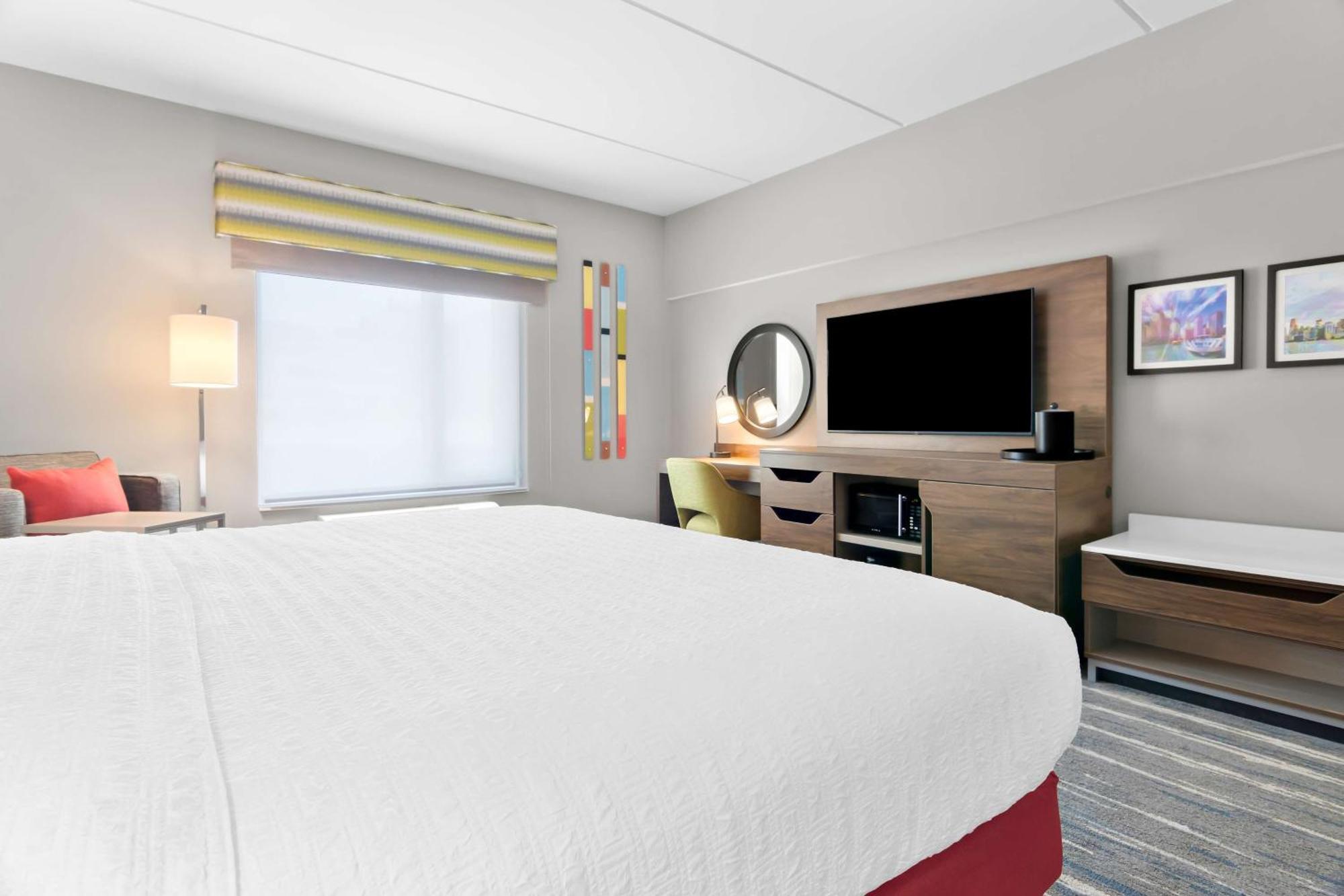 Hampton Inn & Suites Chicago Medical District Uic ภายนอก รูปภาพ